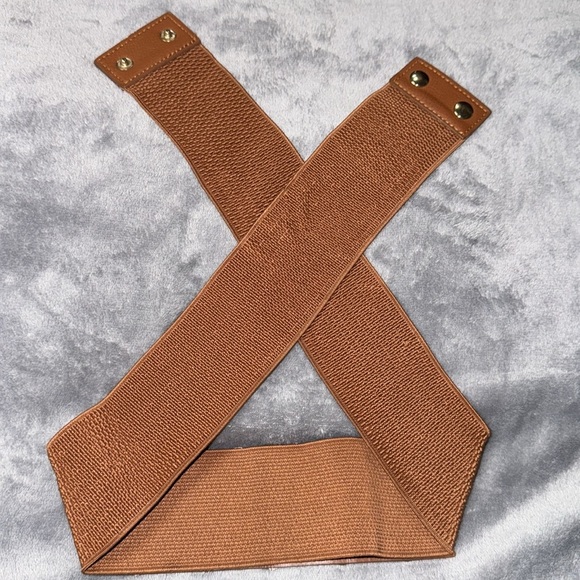 Brown/gold snap belt M/L - Picture 7 of 7